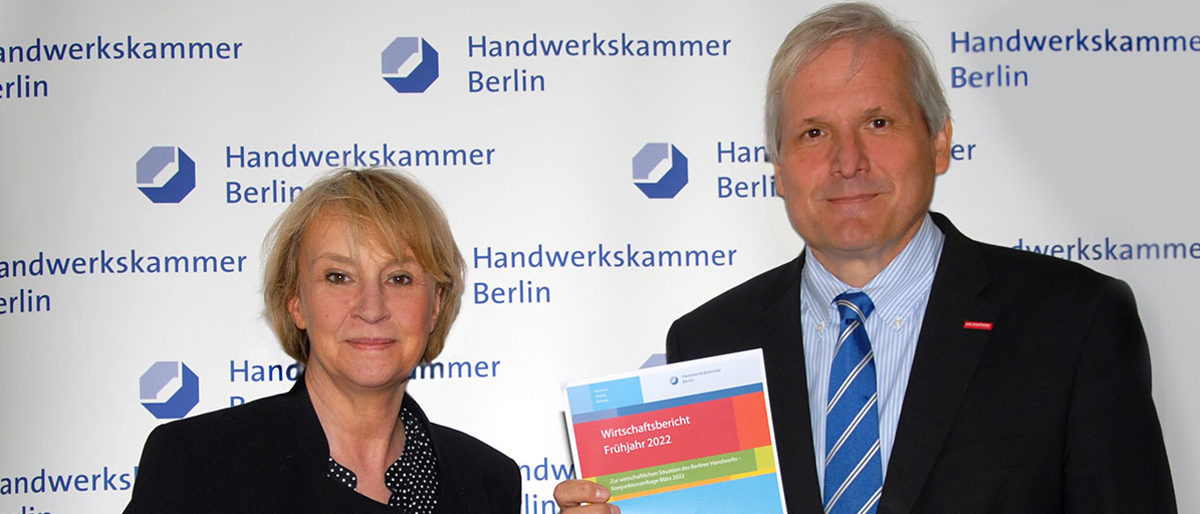 Präsidentin Carola Zarth und Hauptgeschäftsführer Jürgen Wittke Präsidentin Carola Zarth und Hauptgeschäftsführer Jürgen Wittke