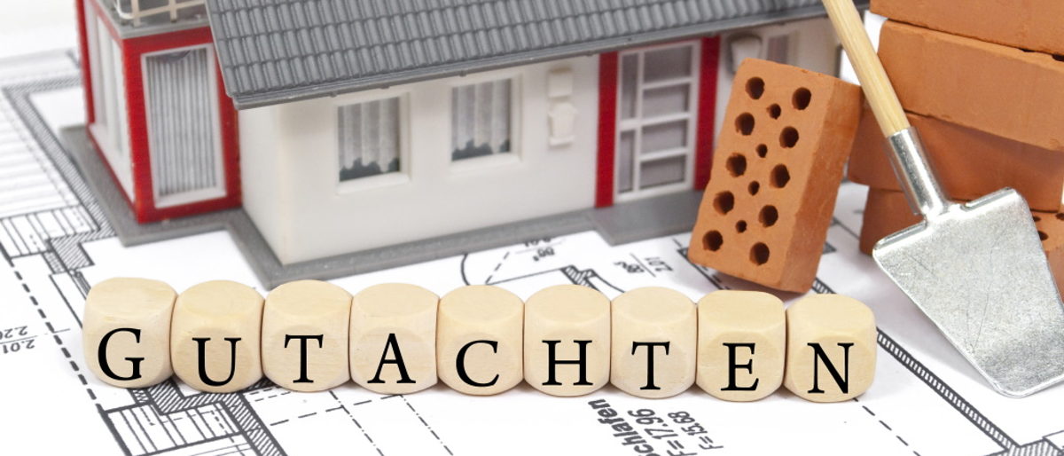 Haus, technische Zeichnung, Schriftzug Gutachten