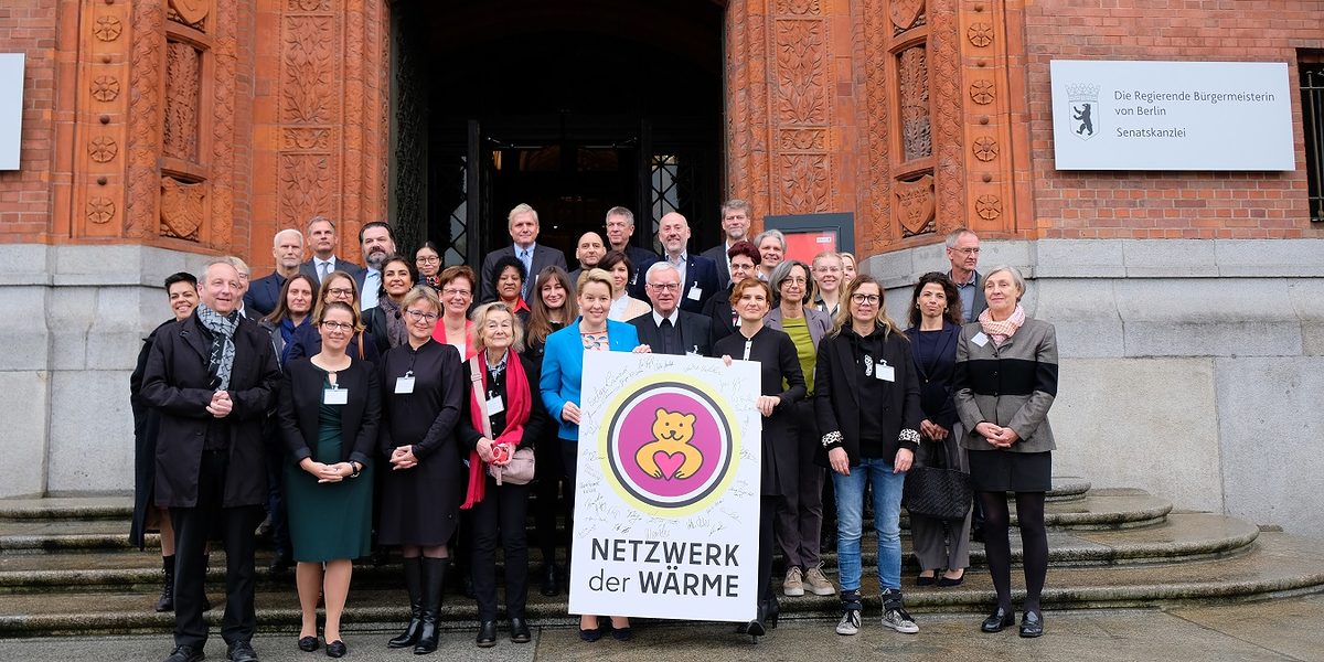 Pressekonferenz Charta der Wärme 4. November 2022Gruppenfoto der Unterzeichner