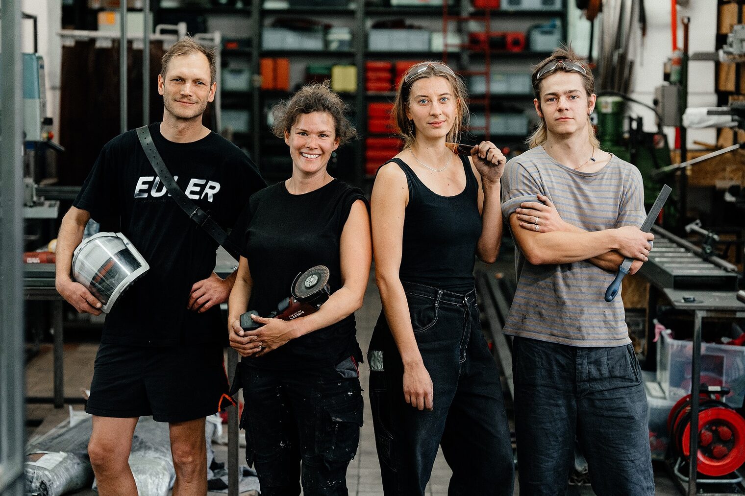 Metallbauer, Handwerk, Auszubildende, Metallwerkstatt, Werkzeug, Schutzhelm, Ausbildung, Ausbildungsplatz, Handwerkskammer Berlin