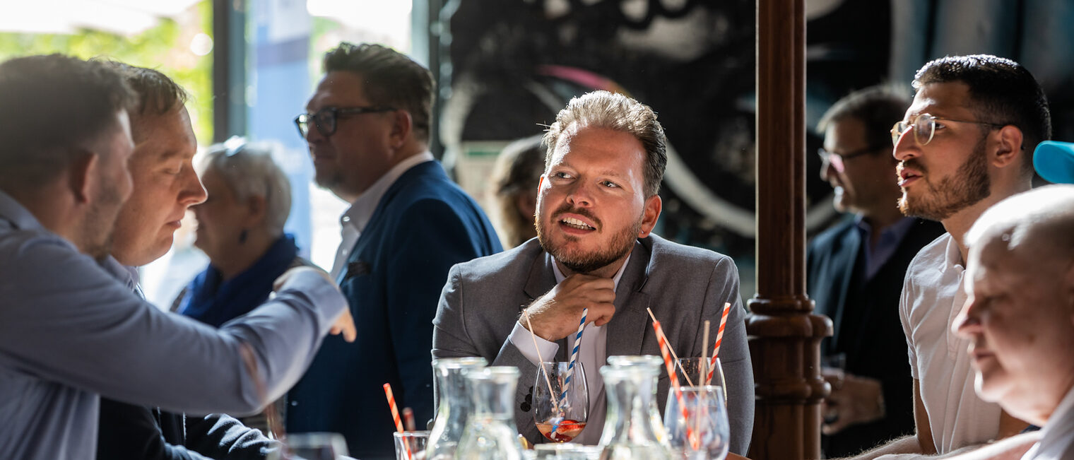 Meisterfeier 2023, Meisterinnen, Meister, Gl&uuml;ckwunsch, Ehrung, Meisterbrief, Handwerkskammer Berlin, Jahrgang 2022, BrewDog 