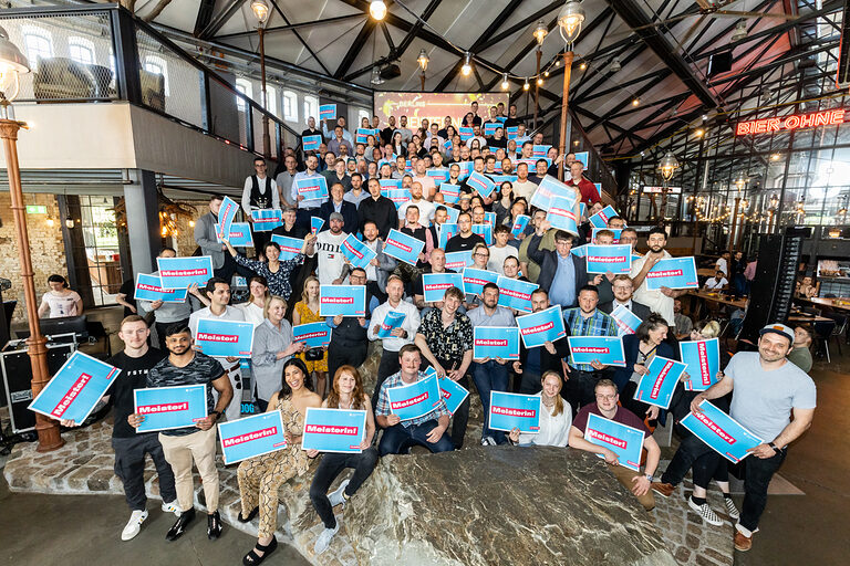 Meisterfeier 2023, Meisterinnen, Meister, Glückwunsch, Ehrung, Meisterbrief, Handwerkskammer Berlin, Jahrgang 2022, BrewDog 