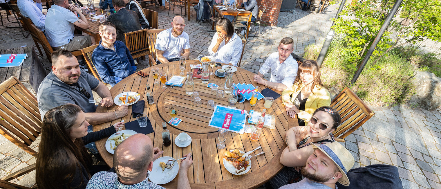 Meisterfeier 2023, Meisterinnen, Meister, Gl&uuml;ckwunsch, Ehrung, Meisterbrief, Handwerkskammer Berlin, Jahrgang 2022, BrewDog 
