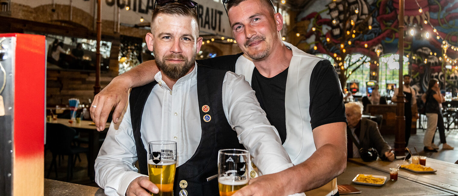 Meisterfeier 2023, Meisterinnen, Meister, Gl&uuml;ckwunsch, Ehrung, Meisterbrief, Handwerkskammer Berlin, Jahrgang 2022, BrewDog 