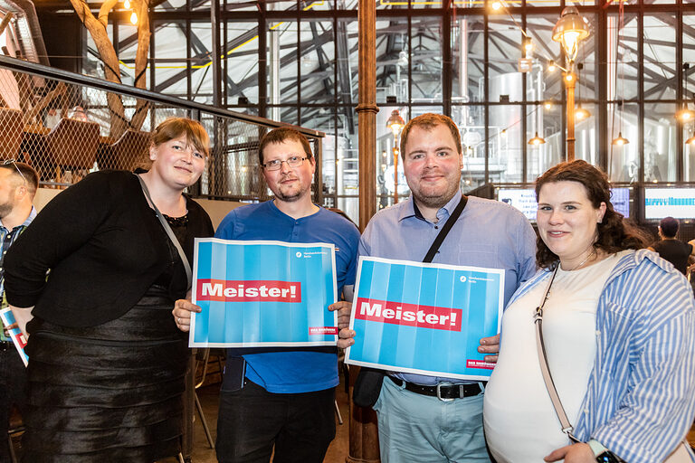 Meisterfeier 2023, Meisterinnen, Meister, Glückwunsch, Ehrung, Meisterbrief, Handwerkskammer Berlin, Jahrgang 2022, BrewDog 