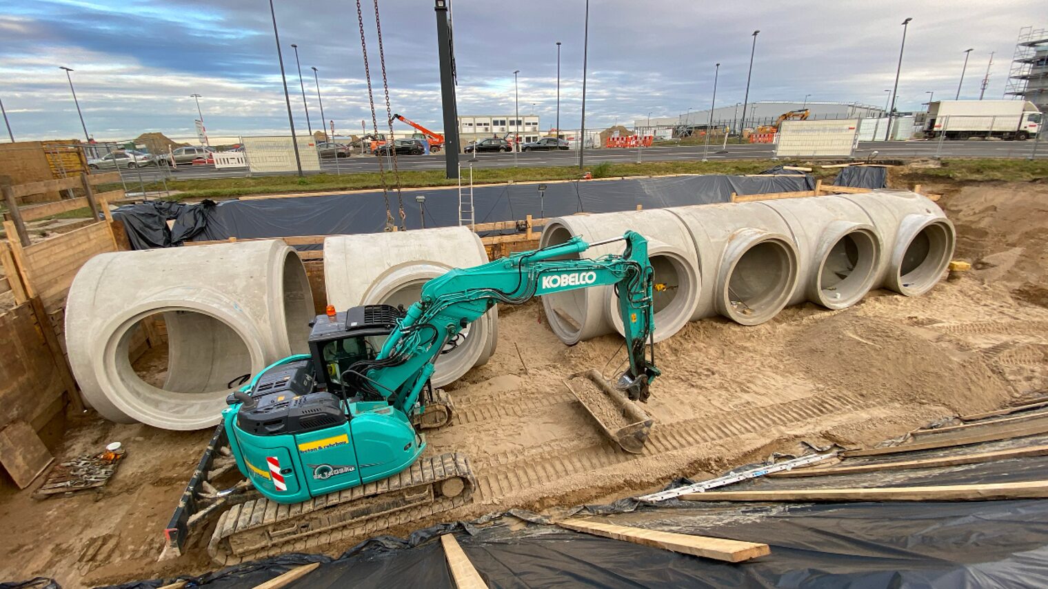 Tag des Handwerks 2023, Imagekampagne, Wir machen, was Berlin ausmacht, Handwerk, Handwerkskammer, Bagger, Rohrbau, Beton