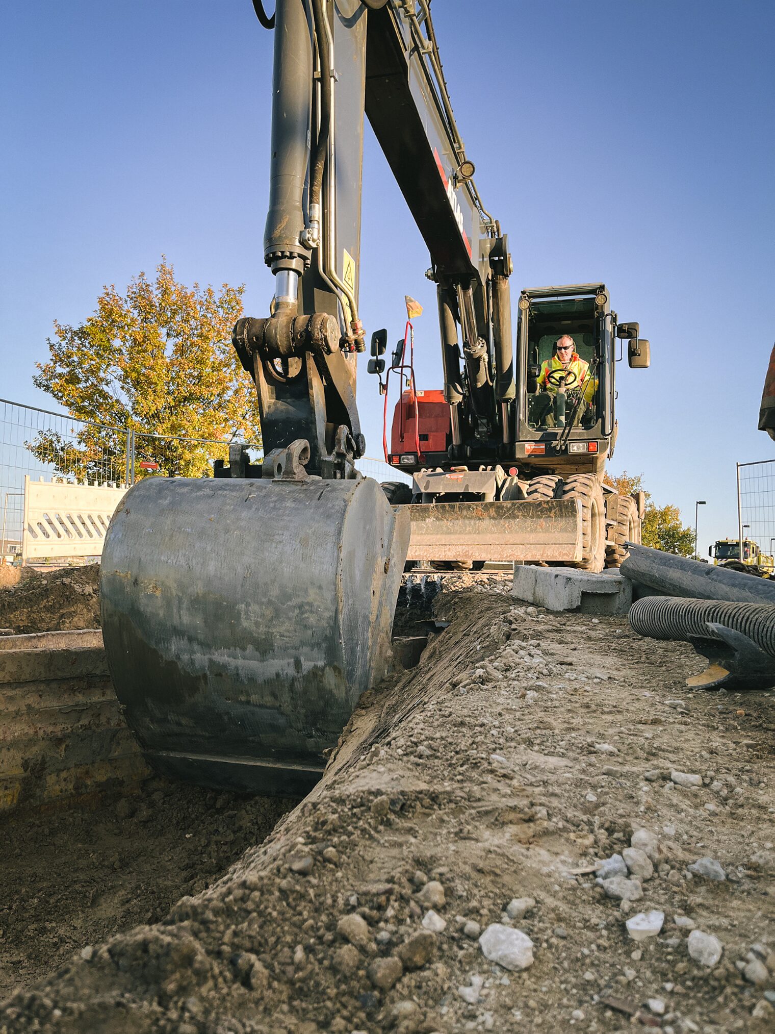 Tag des Handwerks 2023, Imagekampagne, Wir machen, was Berlin ausmacht, Handwerk, Handwerkskammer, Bagger, Rohrbau, Beton