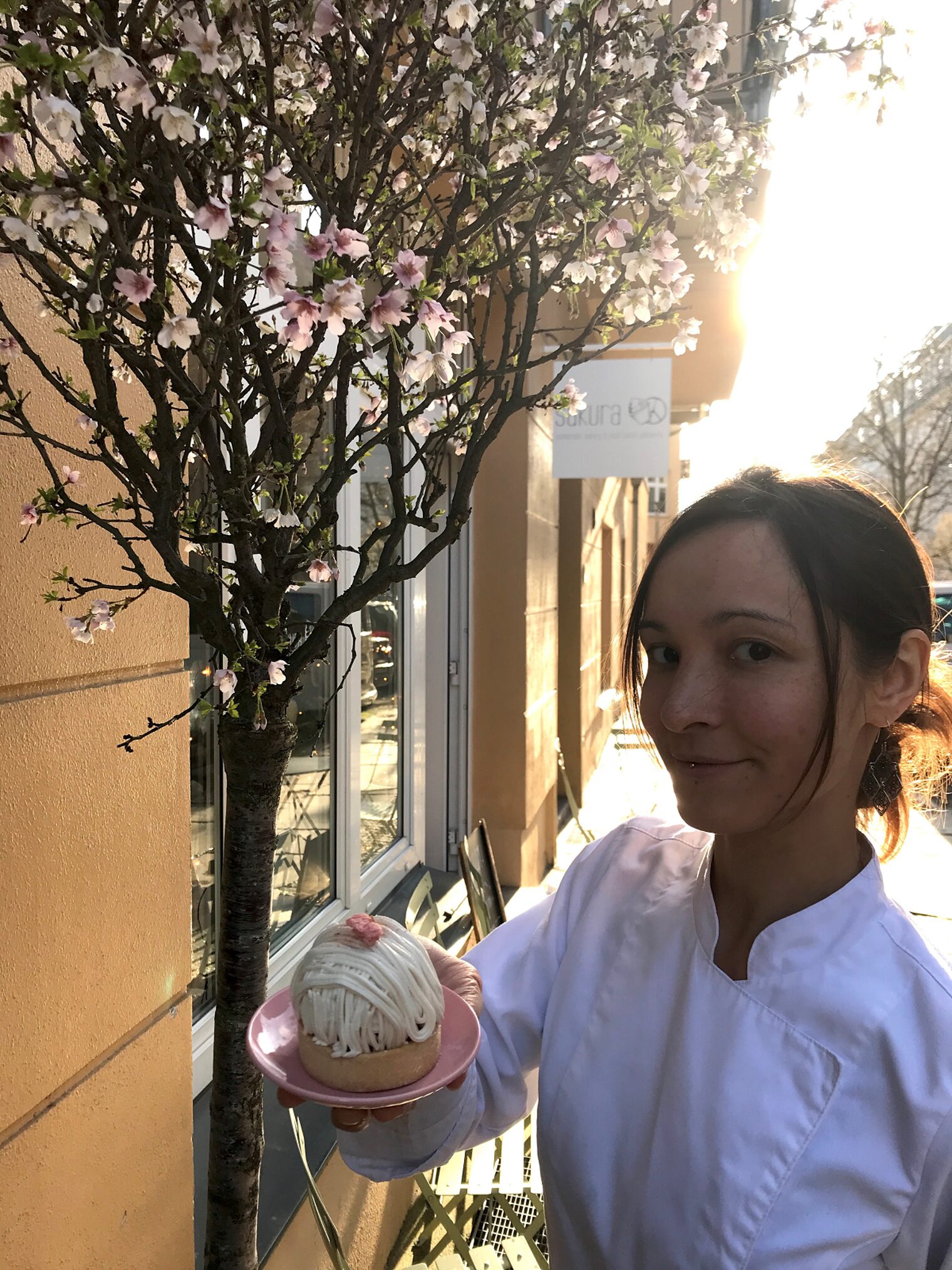 Tag des Handwerks 2023, Imagekampagne, Wir machen, was Berlin ausmacht, Konditorin Johanna Aoyama, Küchlein, Pâtisserie sakura