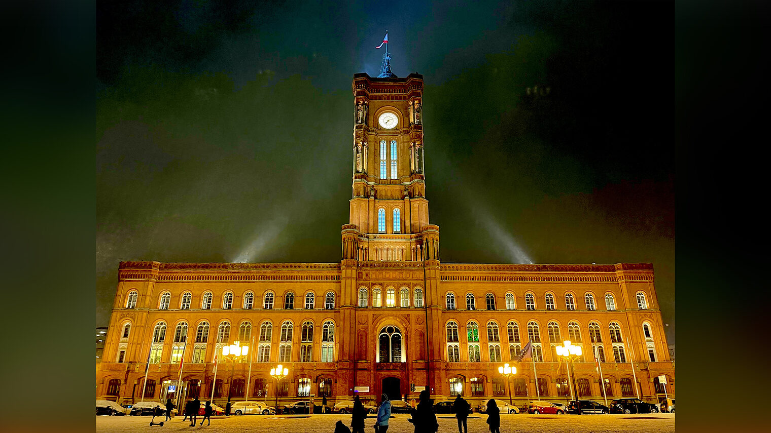 Tag des Handwerks 2023, Imagekampagne, Rotes Rathaus, denkmalgerecht, Sanierung, Türen, Fenster, schall- und wärmeschutz