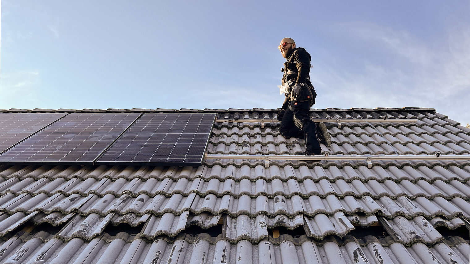 Energiewende, Dächer, Montageteam, EIGENSONNE, digitalisiert, Handwerksbetrieb, Solarlösung, Eigenheim, Tag des Handwerks