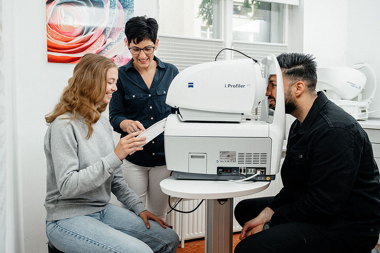 Ausbildung Berlin, Ausbildungsplätze 2024, Berufsbildung, Willkommen im Handwerk, Augenoptiker, Lehrstellenbörse, Azubi