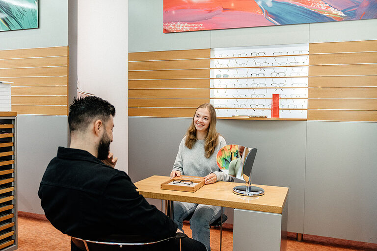 Ausbildung Berlin, Ausbildungsplätze 2024, Berufsbildung, Willkommen im Handwerk, Augenoptiker, Lehrstellenbörse, Azubi