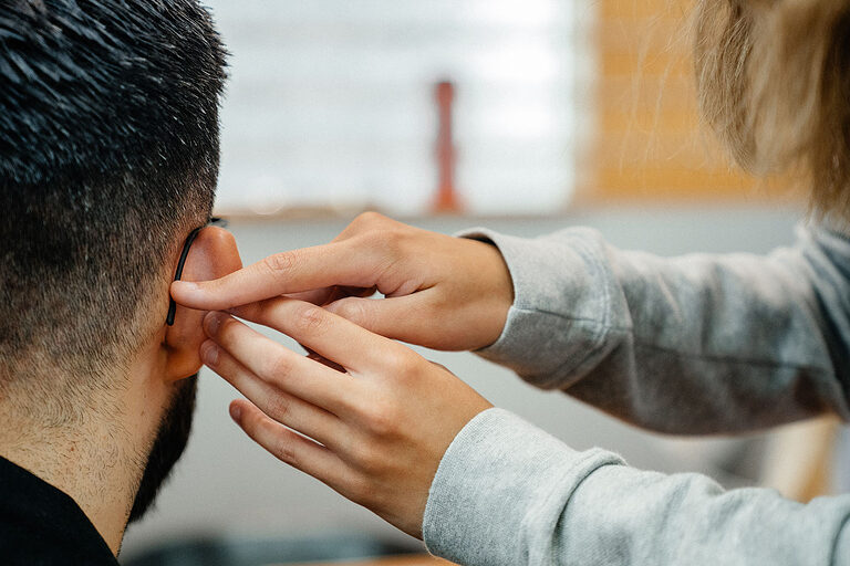 Ausbildung Berlin, Ausbildungsplätze 2024, Berufsbildung, Willkommen im Handwerk, Augenoptiker, Lehrstellenbörse, Azubi