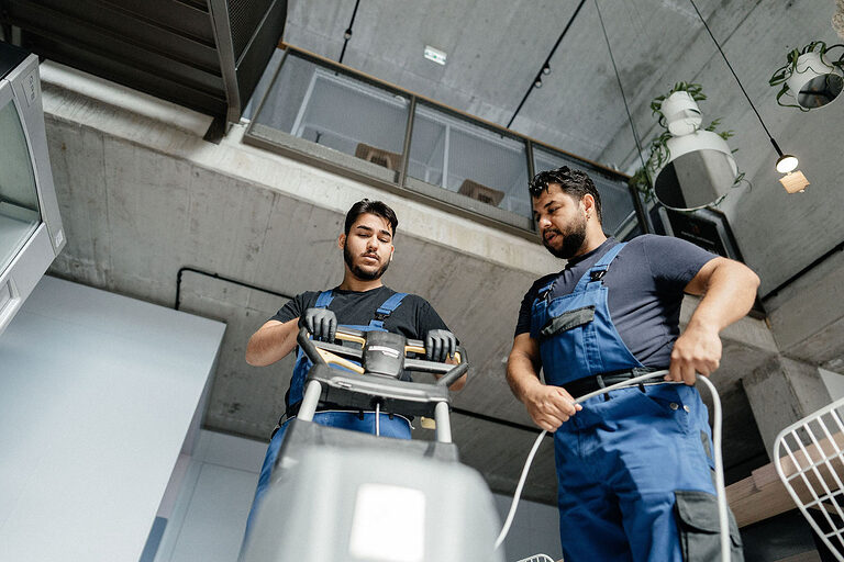 Ausbildung Berlin, Ausbildungsplätze 2024, Berufsbildung, Willkommen im Handwerk, Gebäudereiniger, Lehrstellenbörse, Azubi