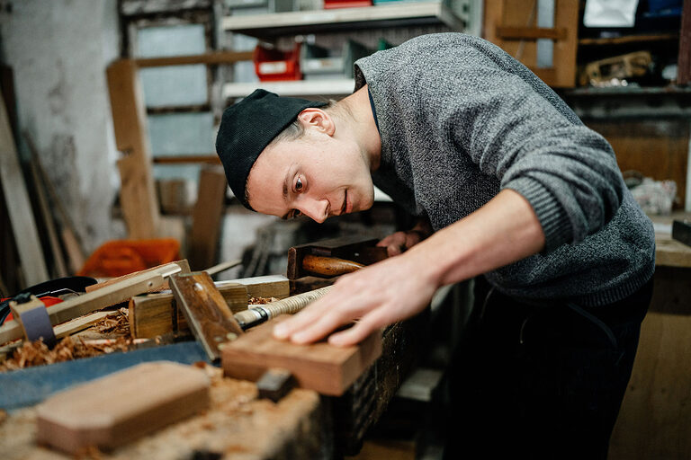 Ausbildung Berlin, Ausbildungsplätze 2023, Beruf, Willkommen im Handwerk, Bootsbauer, Boot, Schiff, Azubi, Holzgewerbe