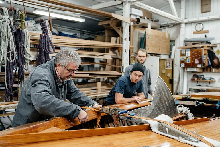 Ausbildung Berlin, Ausbildungsplätze 2023, Beruf, Willkommen im Handwerk, Bootsbauer, Boot, Schiff, Azubi, Holzgewerbe