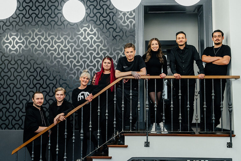 Ausbildung, Ausbildungsplätze 2024, Friseur, Friseurin, Frisur, Azubi, Haarpflege, Friseursalon, Haarschnitt, Auszubildende