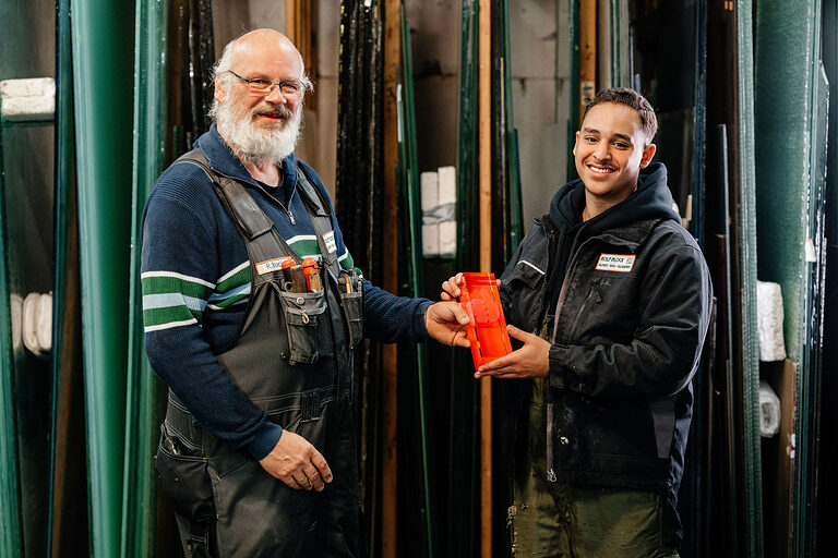 Ausbildung, Ausbildungsplätze 2024, Glaser, Glasbau, Azubi, Fenster, Türen, Schaufenster, Vitrinen Auszubildende