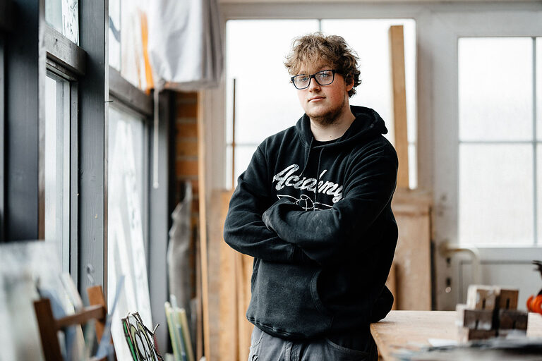 Ausbildung, Ausbildungsplätze 2024, Glaser, Glasbau, Azubi, Fenster, Türen, Schaufenster, Vitrinen Auszubildende