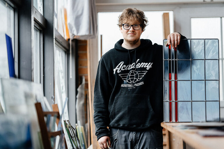 Ausbildung, Ausbildungsplätze 2024, Glaser, Glasbau, Azubi, Fenster, Türen, Schaufenster, Vitrinen Auszubildende