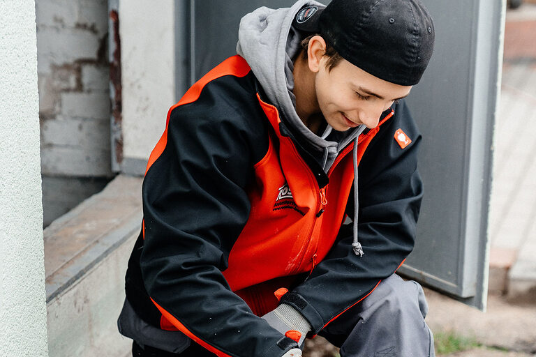 Ausbildung, Ausbildungsplätze 2024, Maurer, Rohbau, Azubi, Baustelle, Beton, Fundament, Gebäude, Bau, Auszubildende, Handwerk