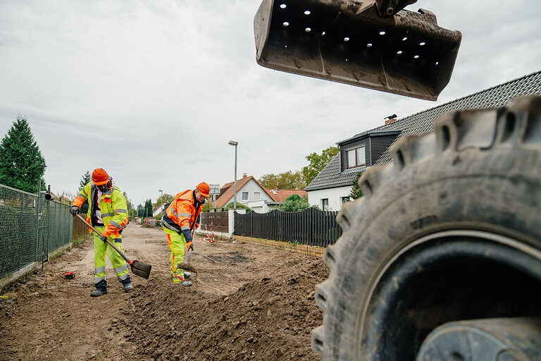 Ausbildung, Ausbildungsplätze 2024, Maurer, Tiefbau, Azubi, Baugrube, Rohrleitung, Straßenbau, Verkehrsweg, Tunnelbau, Bohrung