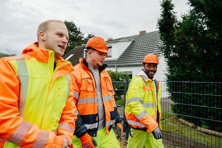 Ausbildung, Ausbildungsplätze 2024, Maurer, Tiefbau, Azubi, Baugrube, Rohrleitung, Straßenbau, Verkehrsweg, Tunnelbau, Bohrung