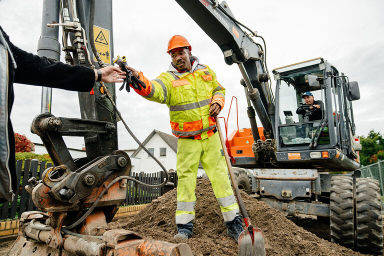 Ausbildung, Ausbildungsplätze 2024, Maurer, Tiefbau, Azubi, Baugrube, Rohrleitung, Straßenbau, Verkehrsweg, Tunnelbau, Bohrung