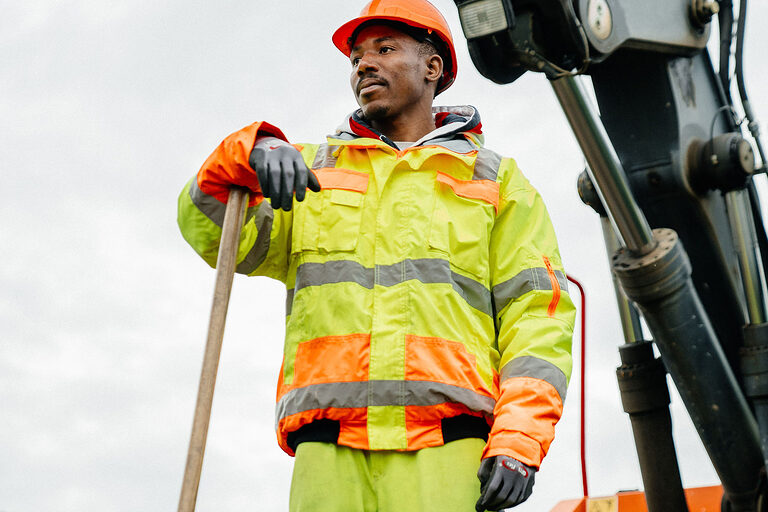 Ausbildung, Ausbildungsplätze 2024, Maurer, Tiefbau, Azubi, Baugrube, Rohrleitung, Straßenbau, Verkehrsweg, Tunnelbau, Bohrung