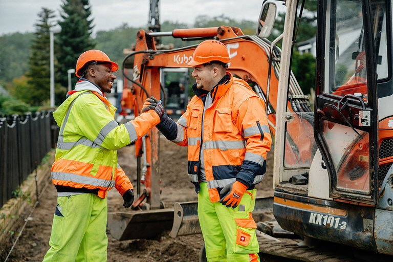Ausbildung, Ausbildungsplätze 2024, Maurer, Tiefbau, Azubi, Baugrube, Rohrleitung, Straßenbau, Verkehrsweg, Tunnelbau, Bohrung