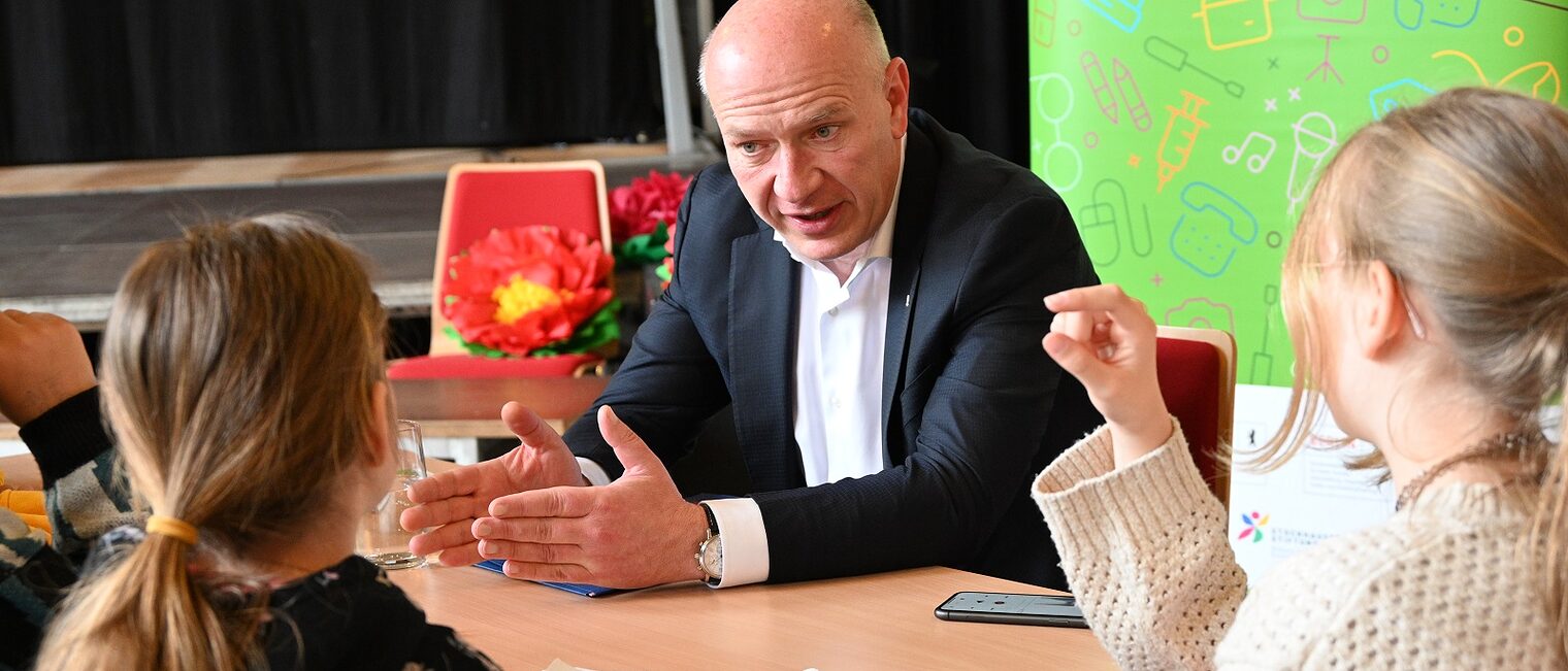 Regierender Bürgermeister, Kai Wegner, Allegro-Grundschule, Berliner Schulpate, Handwerkskammer, Präsidentin Carola Zarth