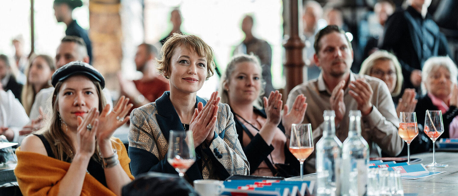Meisterfeier 2024, Meisterinnen, Meister, Glückwunsch, Ehrung, Meisterbrief, Handwerkskammer Berlin, Jahrgang 2023, BrewDog