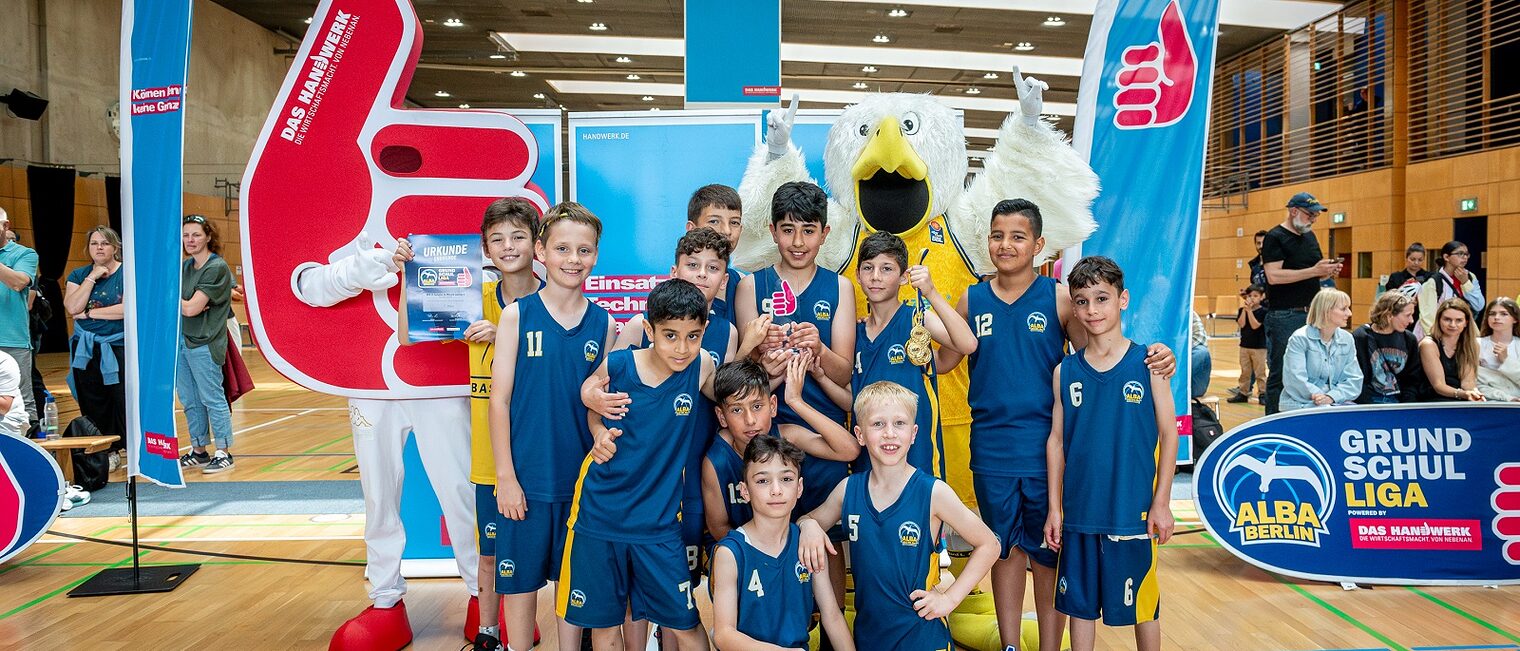 Basketball, Finalturnier, Grundschulliga, ALBA, Saison 2023/2024, Max-Schmeling-Halle, Handwerkskammer, das Handwerk, Black Box