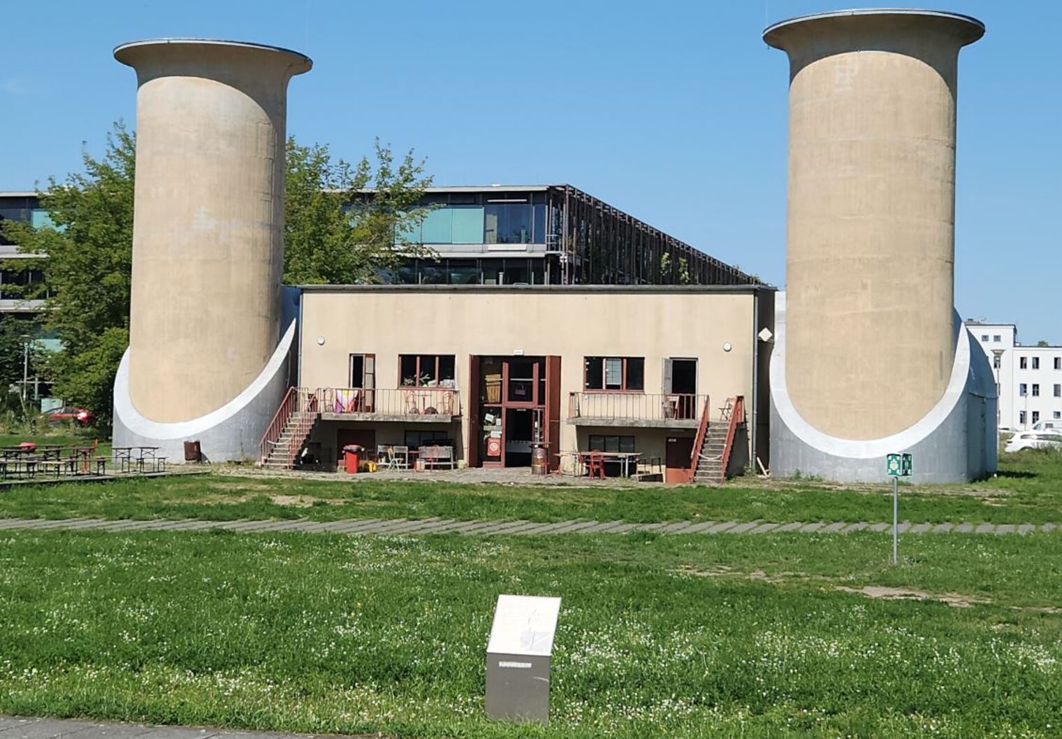 Foto 3: Der historische Prüfstand für Flugzeugmotoren 