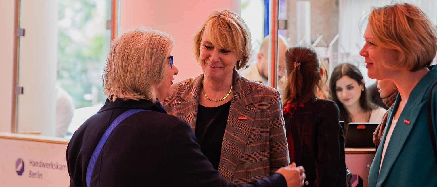 Netzwerktreffen, Frauen, Berliner Handwerk, Politik, Chancengleichheit, Vielfalt, Gleichstellung, Karriere, Handwerkerin