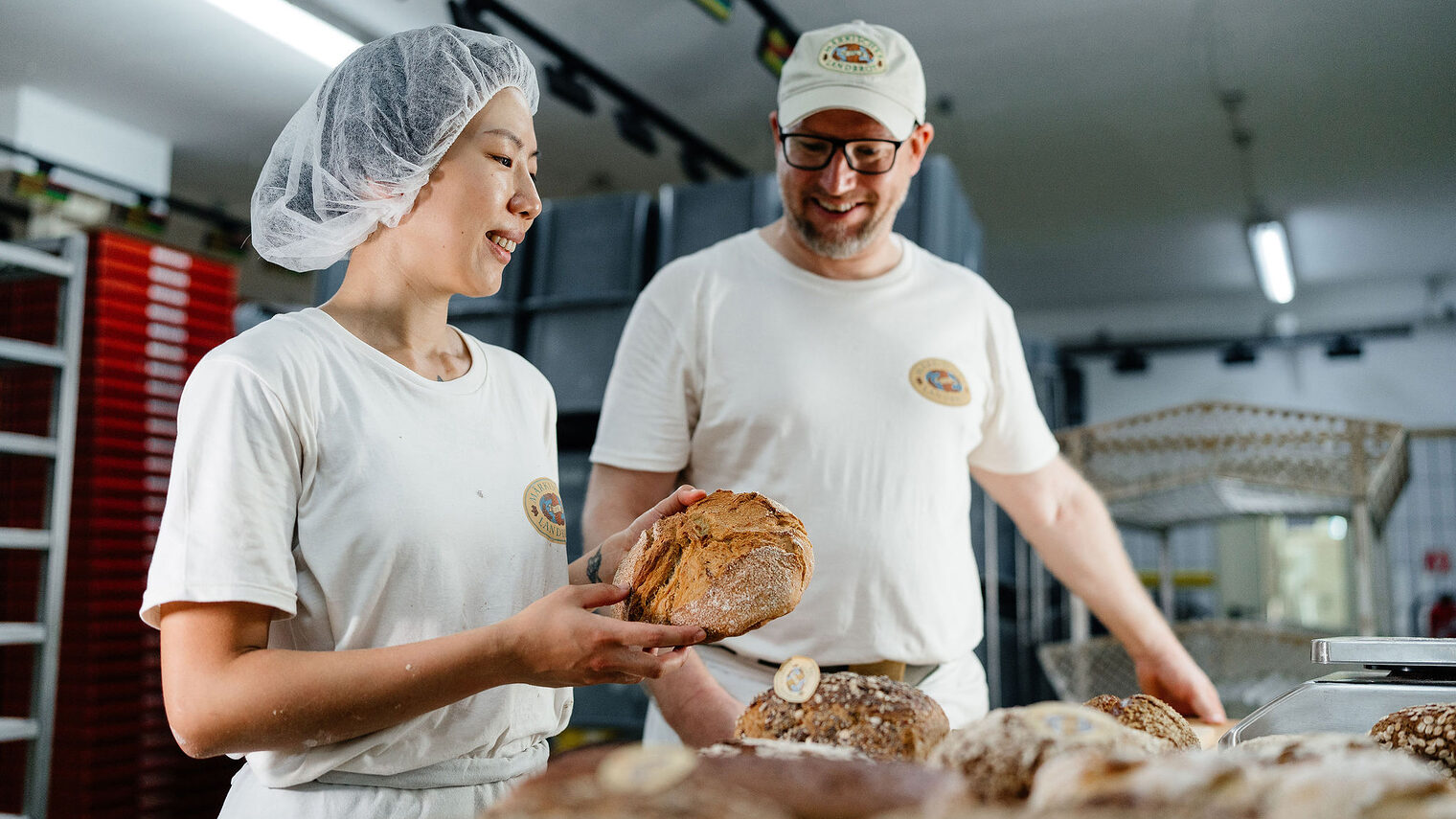 Ausbildung, Ausbildungsplätze 2024, Bäckerei, Bäcker, Brot, Lehrstellenbörse, Beruf, Auszubildende, Handwerkskammer, Teig