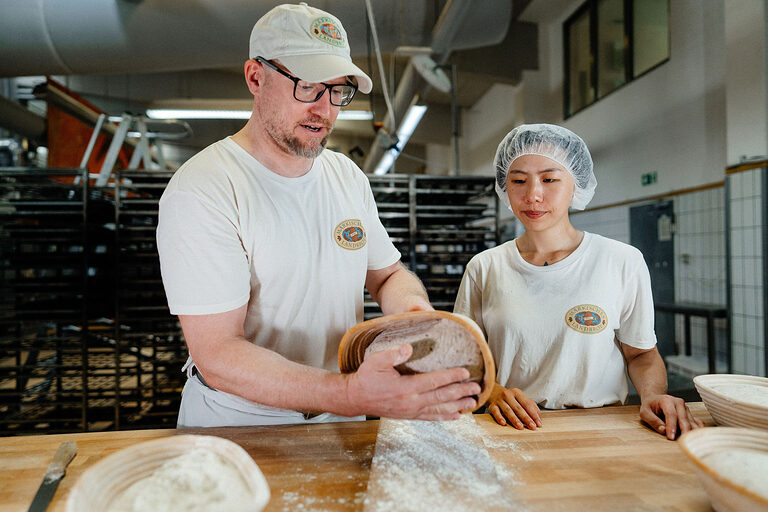 Ausbildung, Ausbildungsplätze 2024, Bäckerei, Bäcker, Brot, Lehrstellenbörse, Beruf, Auszubildende, Handwerkskammer, Teig