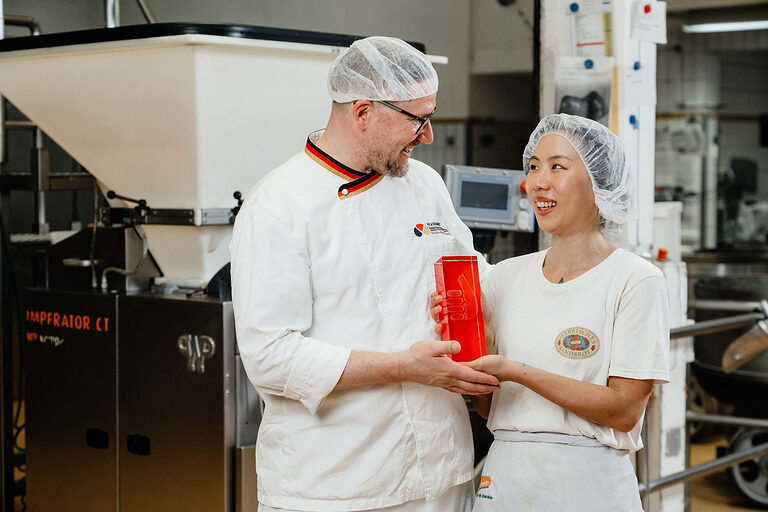 Ausbildung, Ausbildungsplätze 2024, Bäckerei, Bäcker, Brot, Lehrstellenbörse, Beruf, Auszubildende, Handwerkskammer, Teig