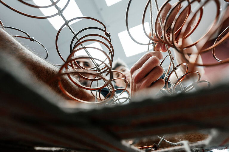 Ausbildung, Raumausstatter, Polsterer, Stoff, Beruf, Auszubildende, Handwerkskammer Berlin, Ausbildungsplatz 2024