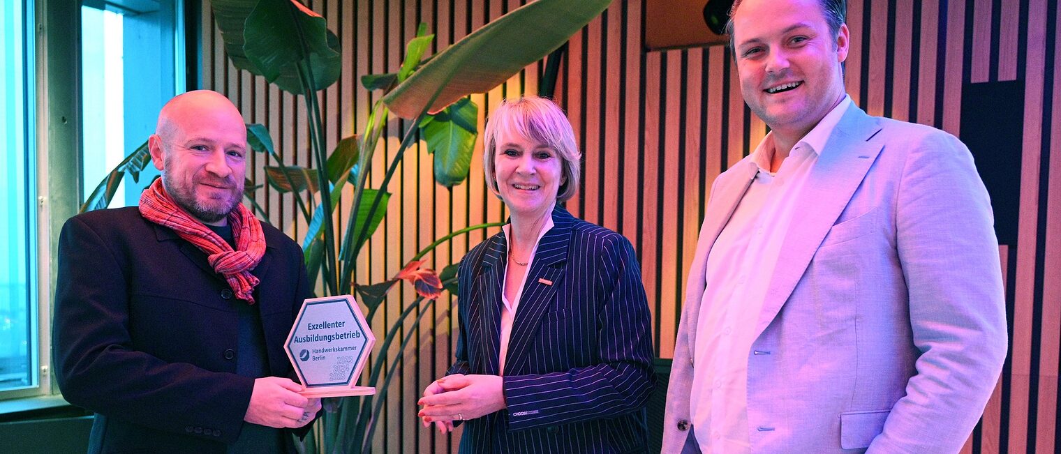 Handwerkskammer Berlin, Handwerkskammerpräsidentin Carola Zarth, Siegelverleihung, Qualitätssiegel, Siegelbetrieb