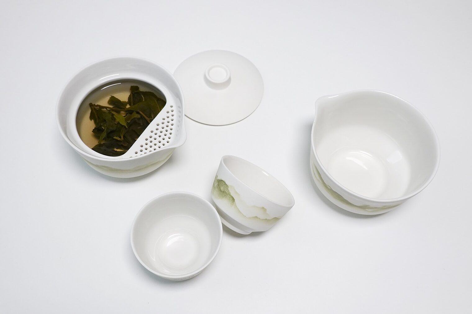 Gaiwan-Teeset "Oolong Secrets" aus Porzellan von Anna Badur
