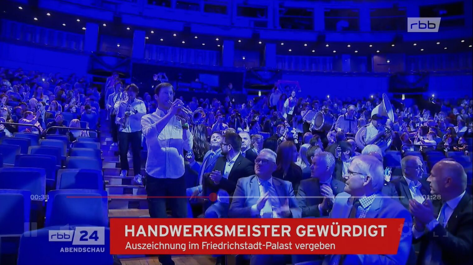 Scan der rbb-online.de Sendung über die Meisterfeier des Berliner Handwerks 2025