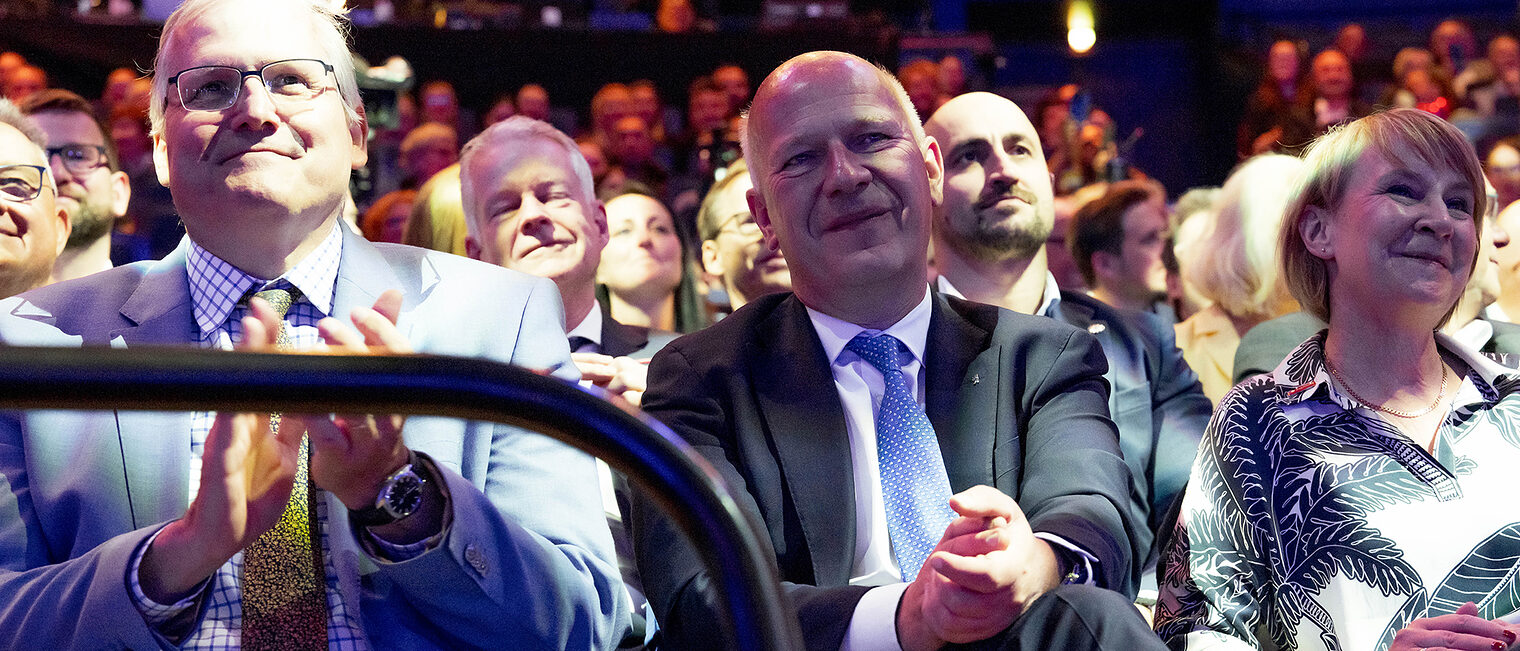 Handwerkskammer Berlin ehrt am 11. Mai 2025 im Friedrichstadt-Palast die Meisterinnen und Meister des Jahrgangs 2024: Ehrengäste
