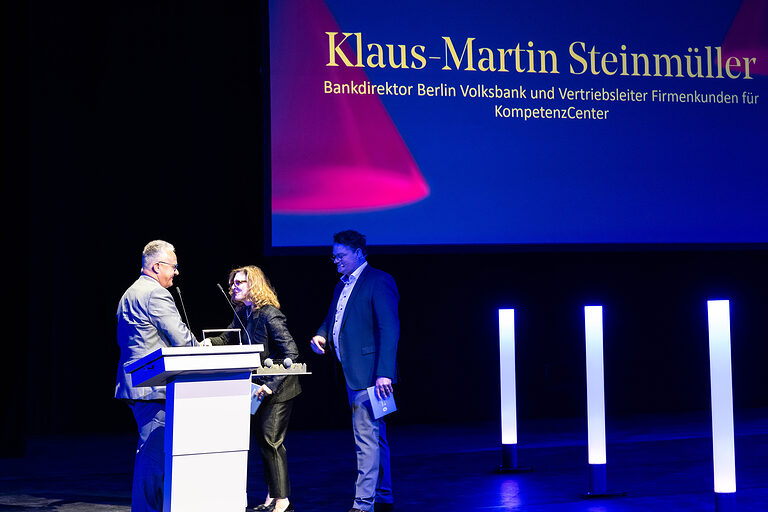 Handwerkskammer Berlin ehrt am 11. Mai 2025 im Friedrichstadt-Palast die Meisterinnen und Meister des Jahrgangs 2024: Moderation