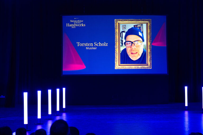 Handwerkskammer Berlin ehrt am 11. Mai 2025 im Friedrichstadt-Palast die Meisterinnen und Meister des Jahrgangs 2024: Gratulant