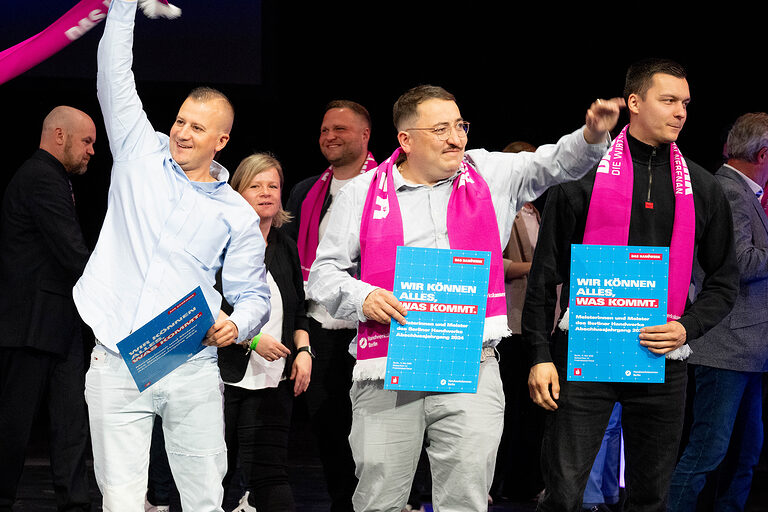 Handwerkskammer Berlin ehrt am 11. Mai 2025 im Friedrichstadt-Palast die Meisterinnen und Meister des Jahrgangs 2024: Bühne