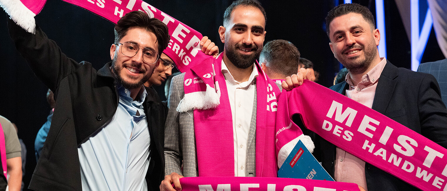 Handwerkskammer Berlin ehrt am 11. Mai 2025 im Friedrichstadt-Palast die Meisterinnen und Meister des Jahrgangs 2024: Jubel