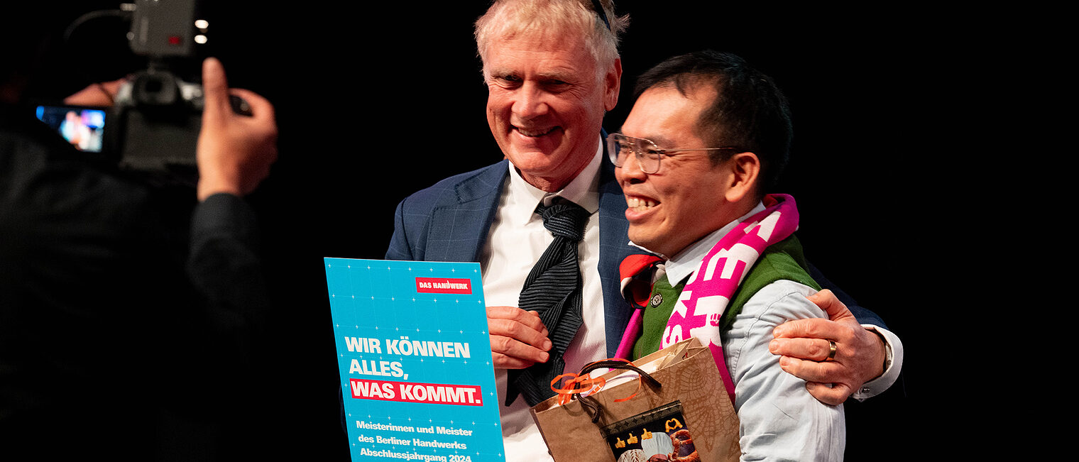 Handwerkskammer Berlin ehrt am 11. Mai 2025 im Friedrichstadt-Palast die Meisterinnen und Meister des Jahrgangs 2024: Doppelportrait