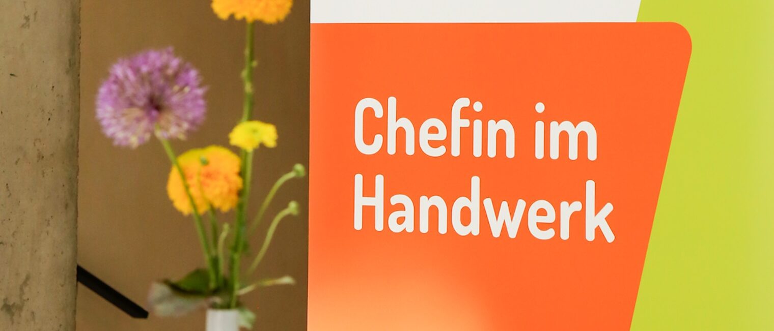 Auszeichnung zum Handlungsansatz „Starke Frauen im Berliner Handwerk“ am 27.05.2025: Plakat "Chefin im Handwerk" 