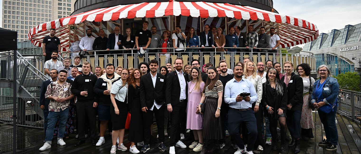 Gruppenbild: Handwerksjunioren beim Sommerfest 2025